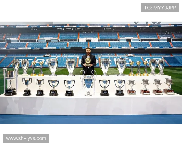 卡里姆·本泽马：从天赋少年到足坛巨星的传奇历程与辉煌成就