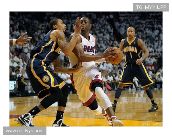 热火与尼克斯激战正酣 双方阵容谁能笑到最后争夺胜利荣光