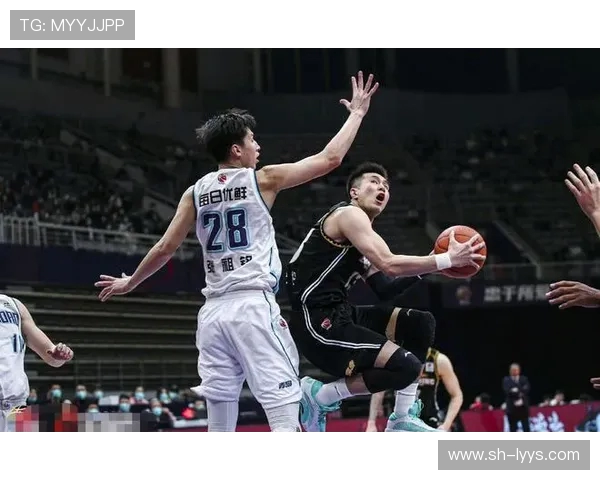 上海篮球队的比赛节奏分析与战术调整对球队表现的影响