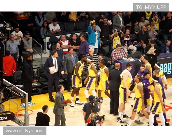 杭州篮球队耐力之争引发热议球迷观点各异引发关注