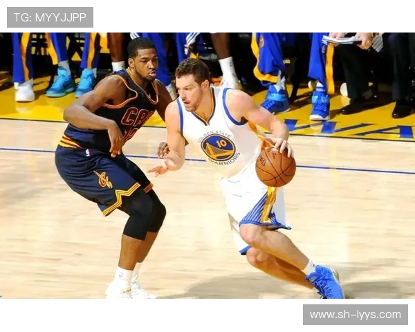 勇士队在第一节的精彩表现与战术分析