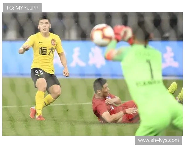 天海与恒大激战正酣图文直播全程回顾与精彩瞬间解析